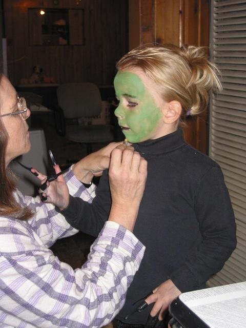 Grandmom and Carrie, getting ready.