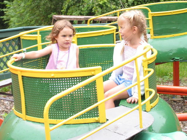 Carrie talking with some girl