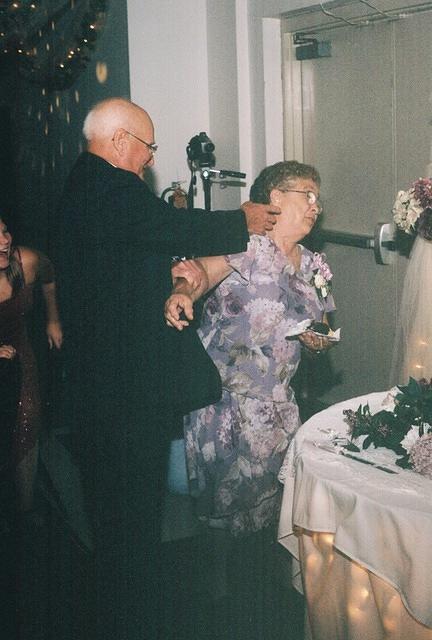 Pap smearing cake on Gram