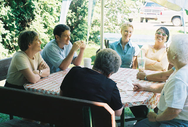 Aunt Suzy, Chris, Aunt Barb, Jennifer